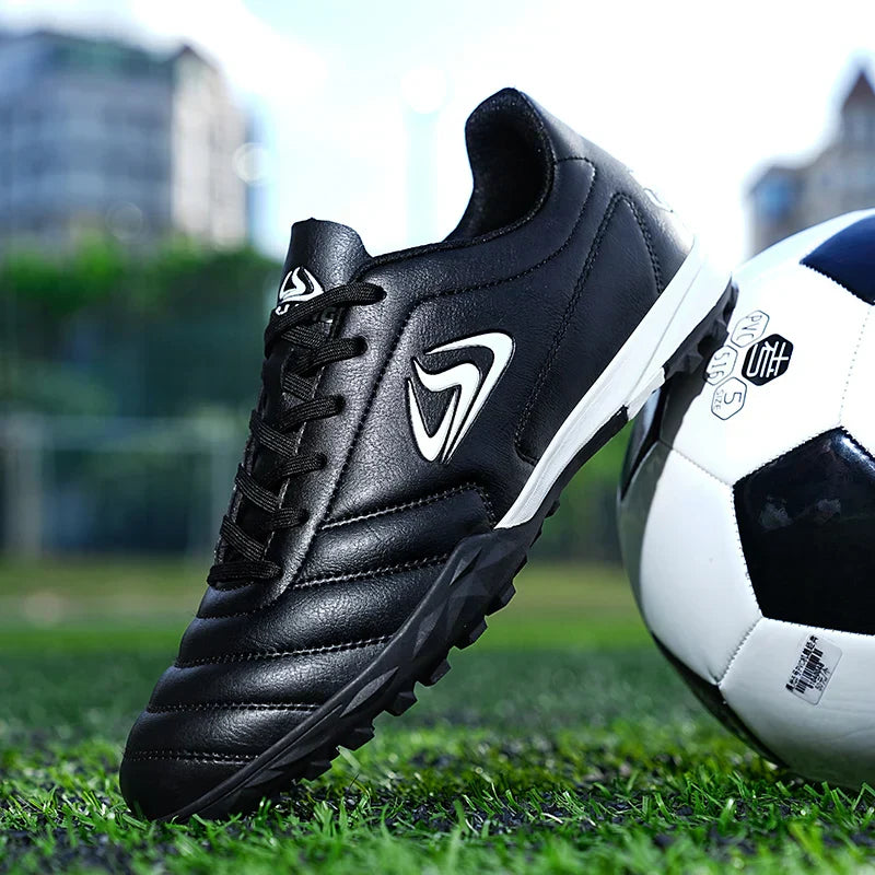 New Men Football Boots Futsal Soccer Shoes TF FG Grass Cleats Comfortable Outdoor Training Shoes Match Breathable Sport Indoor