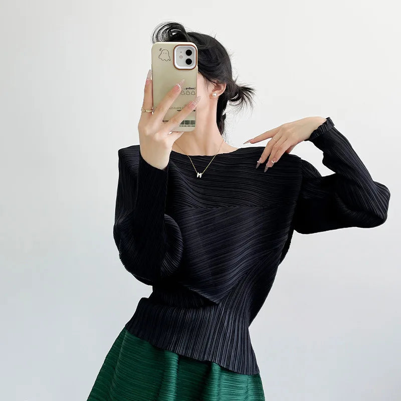 Miyake Pleated Top 2026 New Round Neck Short Sleeve Batwing T-Shirt Women Summer Lightweight Vacation Travel Women's Clothing