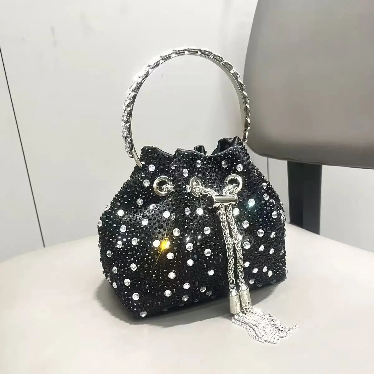 Luxury Designer Women Handbag Glitter Diamond Banquet Bag Satin Bucket Bag Wedding Party Clutch Purse Exquisite Evening Bag