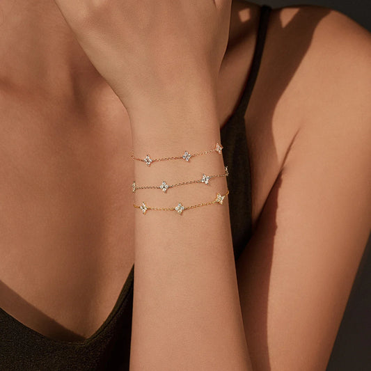 Bracelet breloques trèfle à quatre feuilles exquis en argent sterling 925 et zircone cubique transparente pour femme, accessoires de joaillerie fine