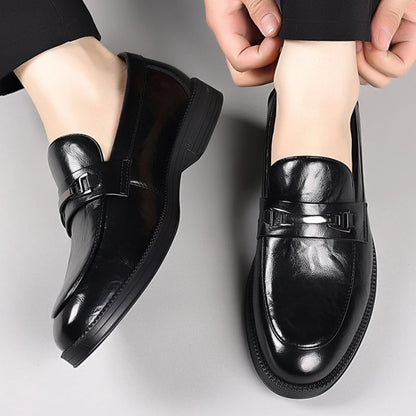 Men's Casual Leather Shoes 2026 New Spring Season Loafers for Men with Slip-On Flats British Style Men Walking Shoes Moccasins