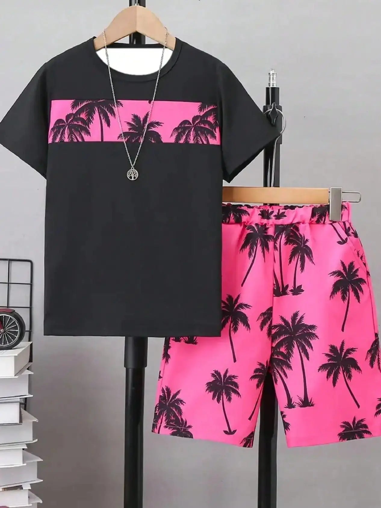 Boys' Coconut Tree Pattern 2-piece Color Contrasting Set, T-shirt and Shorts Set, Suitable for Daily Travel
