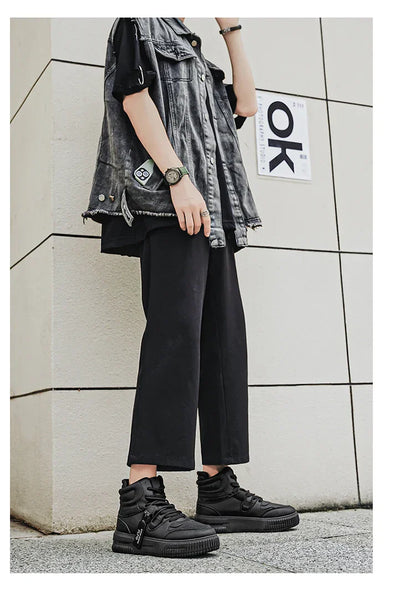 New Fashion Casual Sneakers High Top Skateboard Shoes Student Boots Men and Women Trend Wear Resistant Two-color Couples