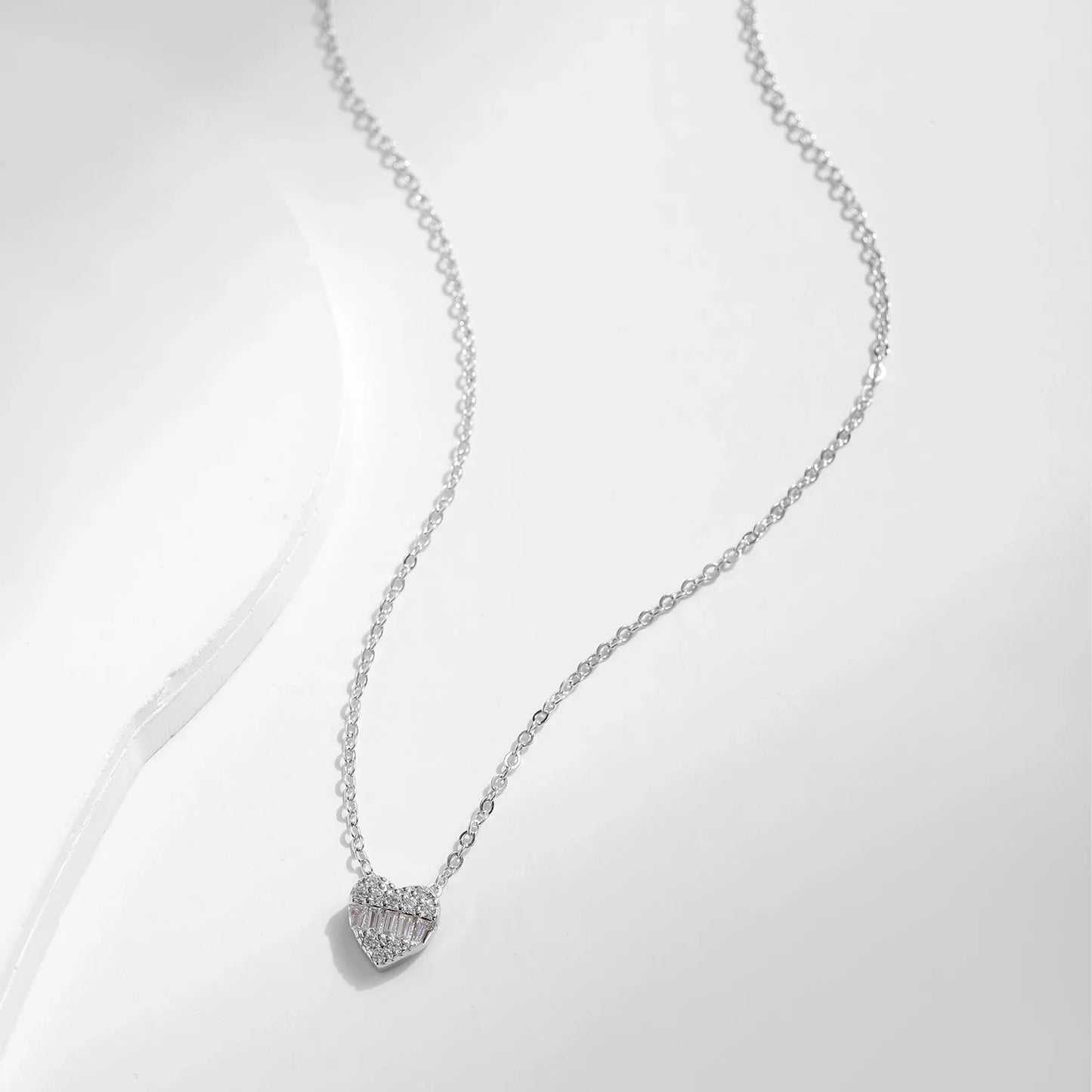 925 Sterling Silver Pave Setting Hearts Sparkling Zirconia Necklace Pendant Classic Romantic Wedding Jewelry For Women