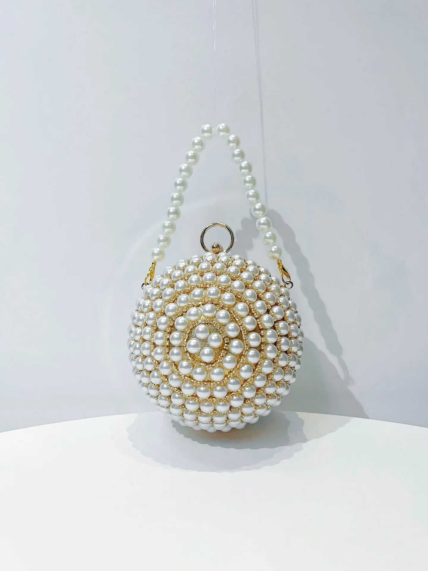 Round Pearl Clutch Purse Handbag Luxury Elegant Evening Bag Ring Handle For Women Bride Bridesmaid Wedding Party Handbag Purses