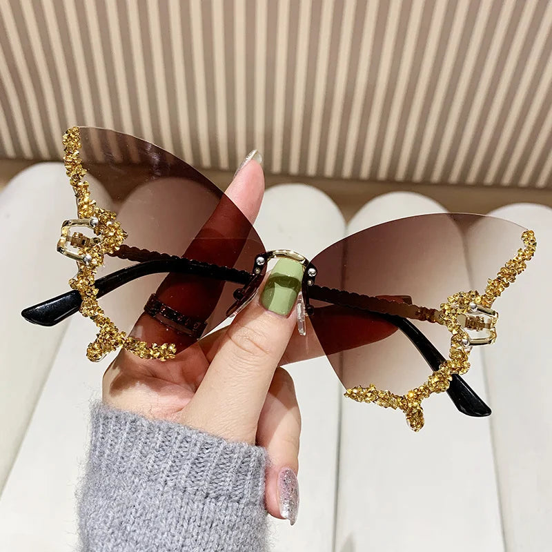 Cycling New Y2K Style Women Fashion Sunglasses Oversize Butterfly Shape Diamond Edge Design Sun Glasses Street Party Glasses