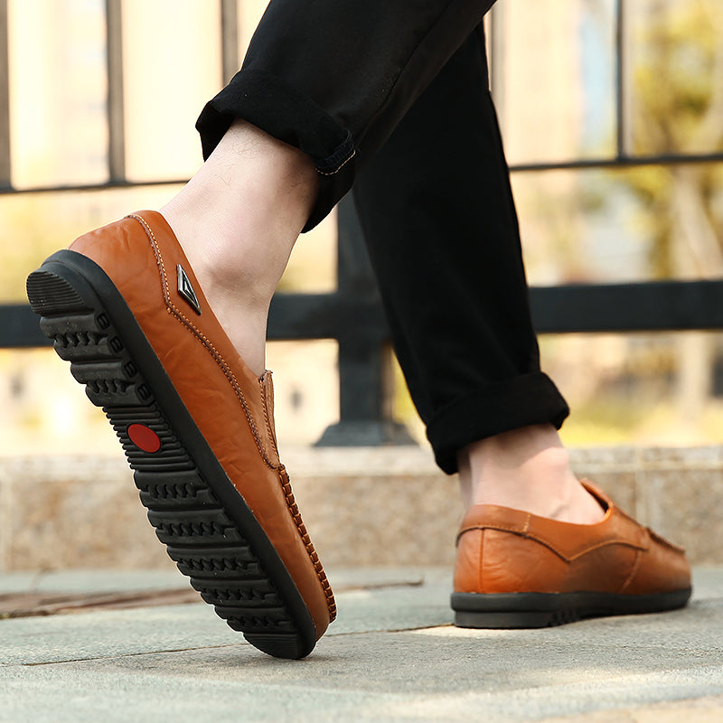 Genuine Leather Men Casual Shoes Brand Soft Italian Men Loafers Moccasins Breathable Slip on Black Driving Shoes Plus Size 37-47
