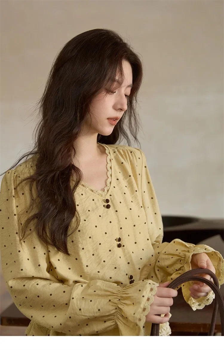 Autumn Yellow Polka Dot Linen Blouse 2025 Autumn Lace V-neck Commuter Top Flare Sleeve Elastic Waist Shirts MXE42X1975