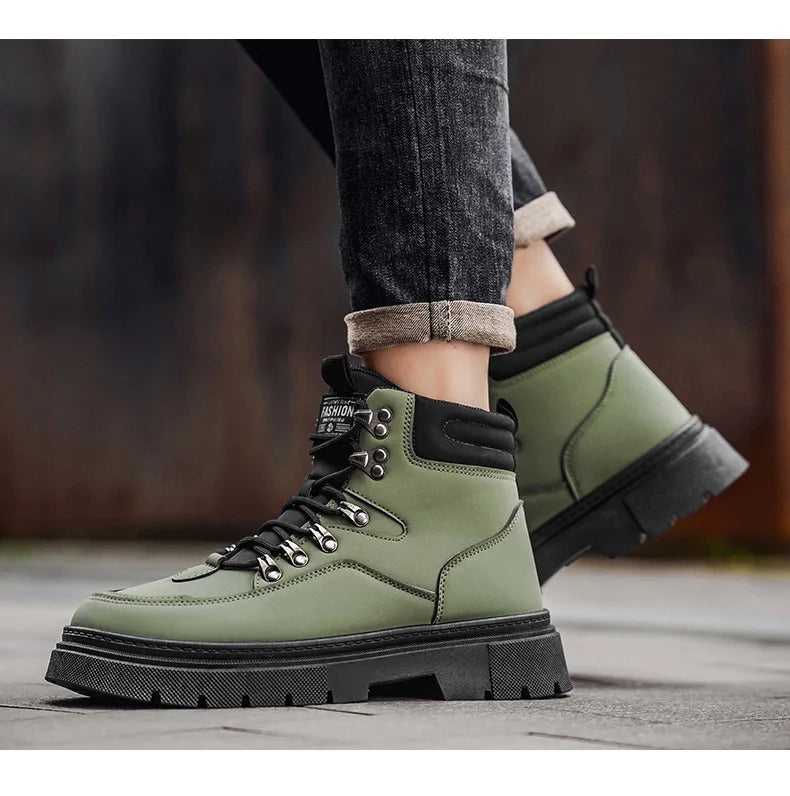 New Men's Leather Boots Brand Retro Comfortable Boots for Men 2026 Fashion High Top Non Slip Casual Shoes Business Work Shoes