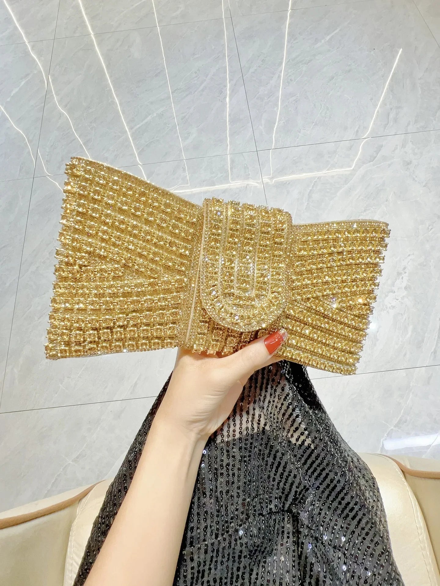 2025 Luxury Bow Design Sequin Dinner Clutches Metal Chain Shoulder Bag Wedding Reception Storage Bag Haute Banquets Evening Bags