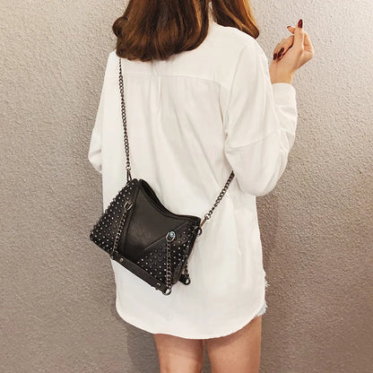 Studded Shoulder Bag for Women Leather Punk Style Rock Rivet Crossbody Bag Handbag with Chain Wallet Purse for Girls