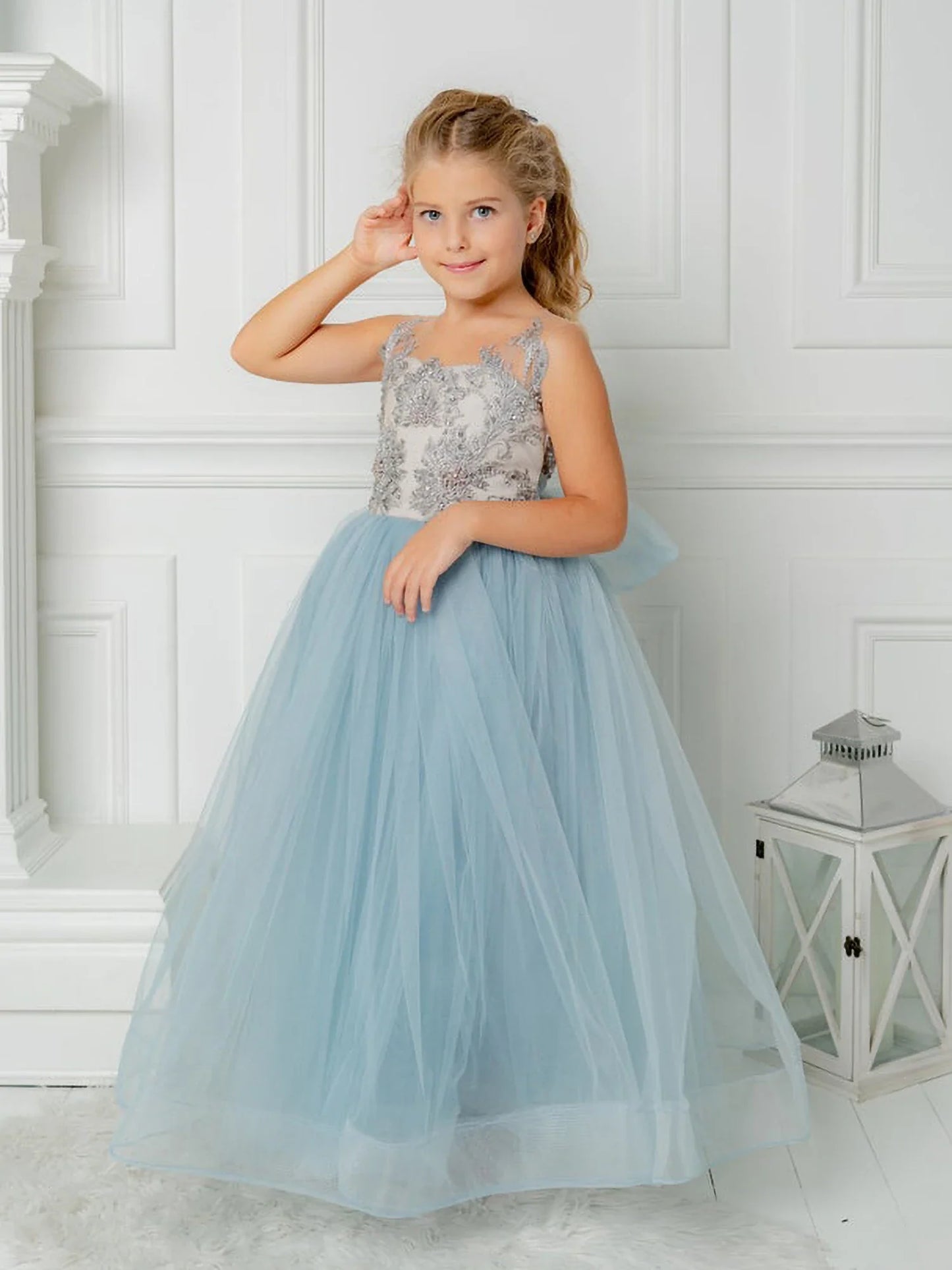 Cute Flower Girl Dresses for Wedding Big Bow Appliques Long Little Pageant Gowns Girls White Tulle First Communion Gowns