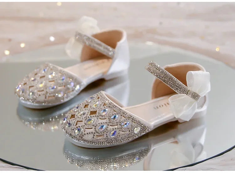 Girls Sandals Shiny Crystal Ins Trendy 2025 Summer New Kids Princess Shoes Mesh Lace Bows Girls Dance Shoes Elegant Hollowed-out