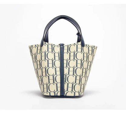Exquisite Workmanship Women's Handbags Fashionable Versatile Letters Printed Open Pocket Design large Capacity