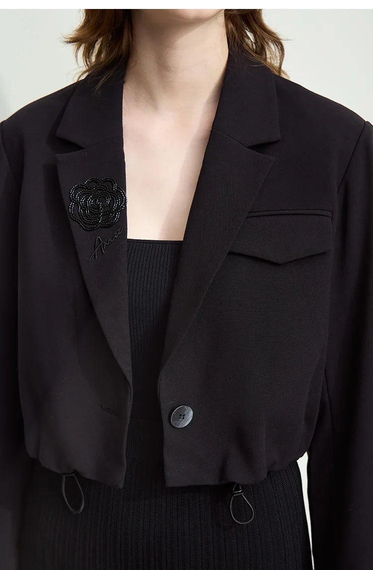 2026 Short Jacket Women's Shoulder Padded Suit Collar Rose Beaded Embroidery Autumn Long-sleeve Commuter Top 12521069