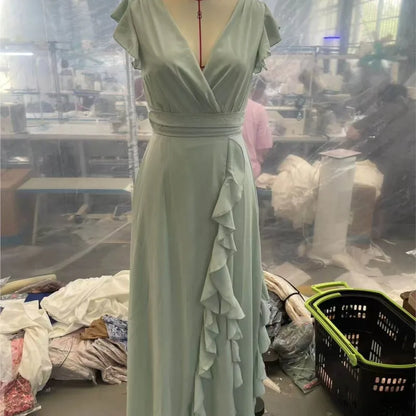 Women's Elegant Solid Color Ruffle Sleeveless Sexy V-Neck Long Dress Fashionable Bohemian Women's Party Evening Maxi Dresses