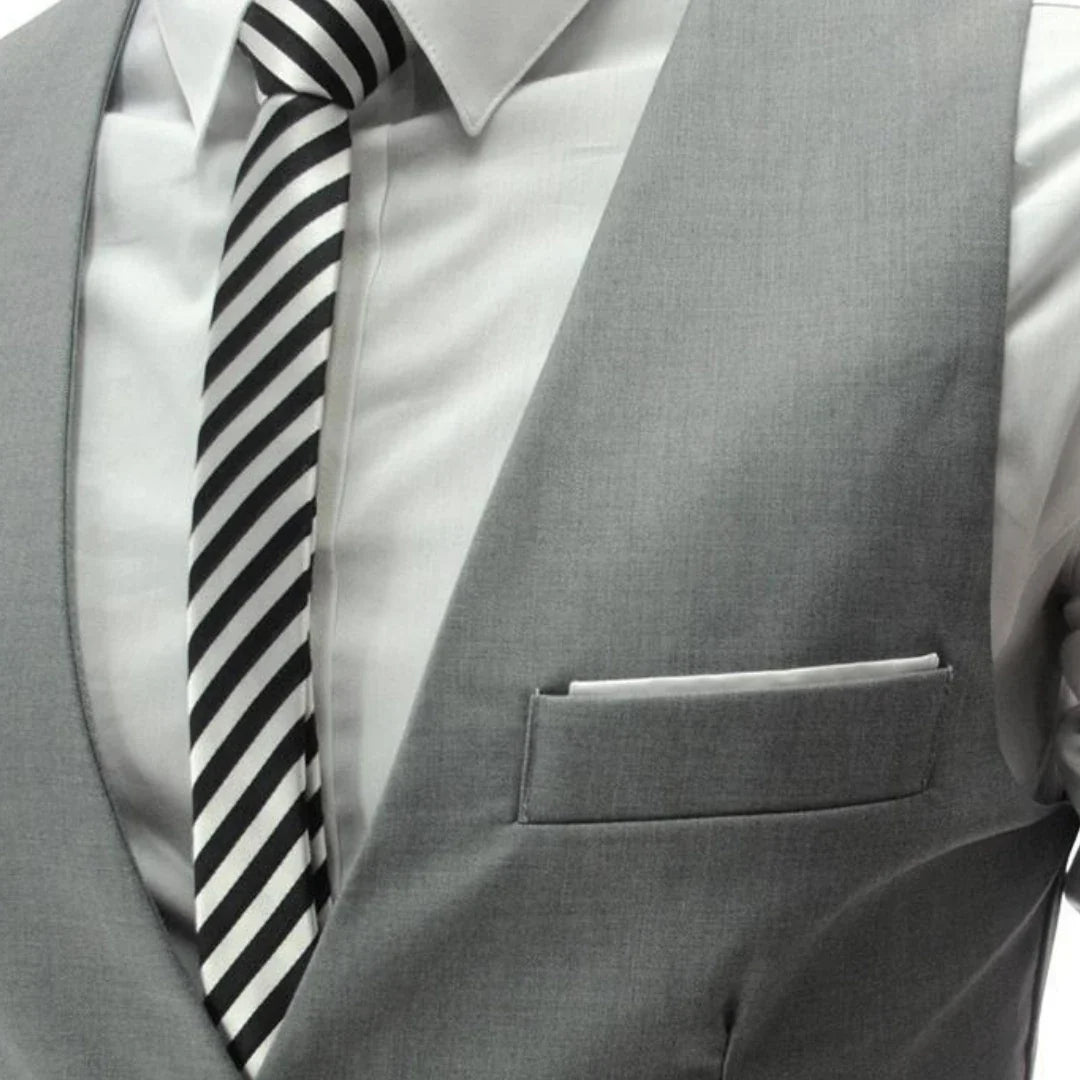 New Arrival Dress Vests For Men Vest Slim Fit Mens Suit Vest Male Waistcoat Gilet Homme Casual Sleeveless Formal Business Jacket