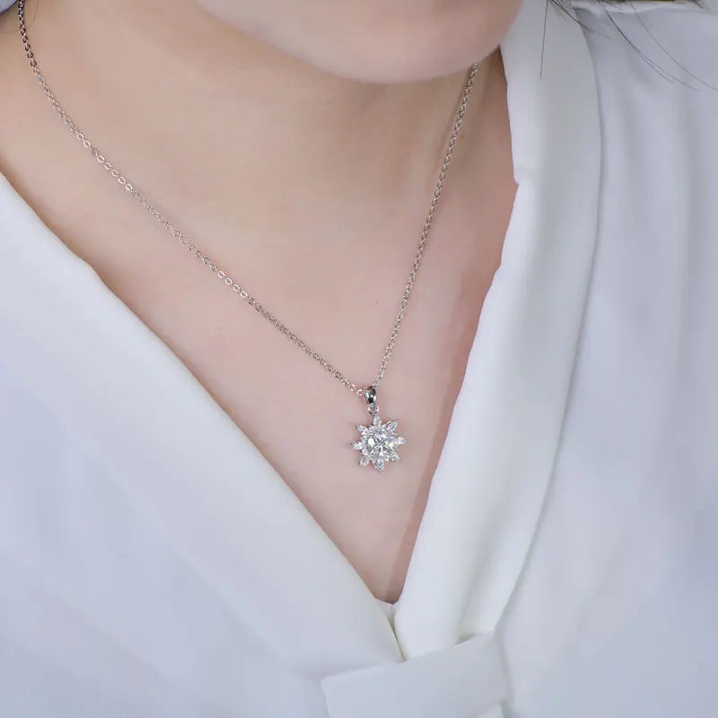 Exquisite Sunflower Pendant Necklace Certificated 8MM Moissanite Diamond Necklaces for Women Timeless Style Jewelry