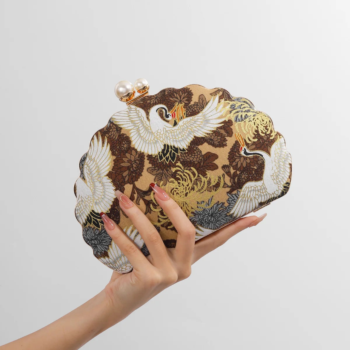 2023 Embroidery Women Evening Bag Wedding Shell Shaped Shoulder Handbags Mini Dinner Clutch Purse Pearl Hasp Purse Drop Shipping