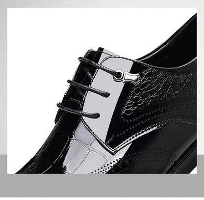 Lace Designer Fashion Business Casual Shoes for Men Spring Summer New Patent Leather Shoes Male Solid Color Wedding Shoe Man