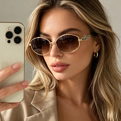 Punk Women's Retro Metal Frame Sunglasses Leopard Head Decor UV400 Shades Fashion Gradient Sun Glasses for Street & Vacation