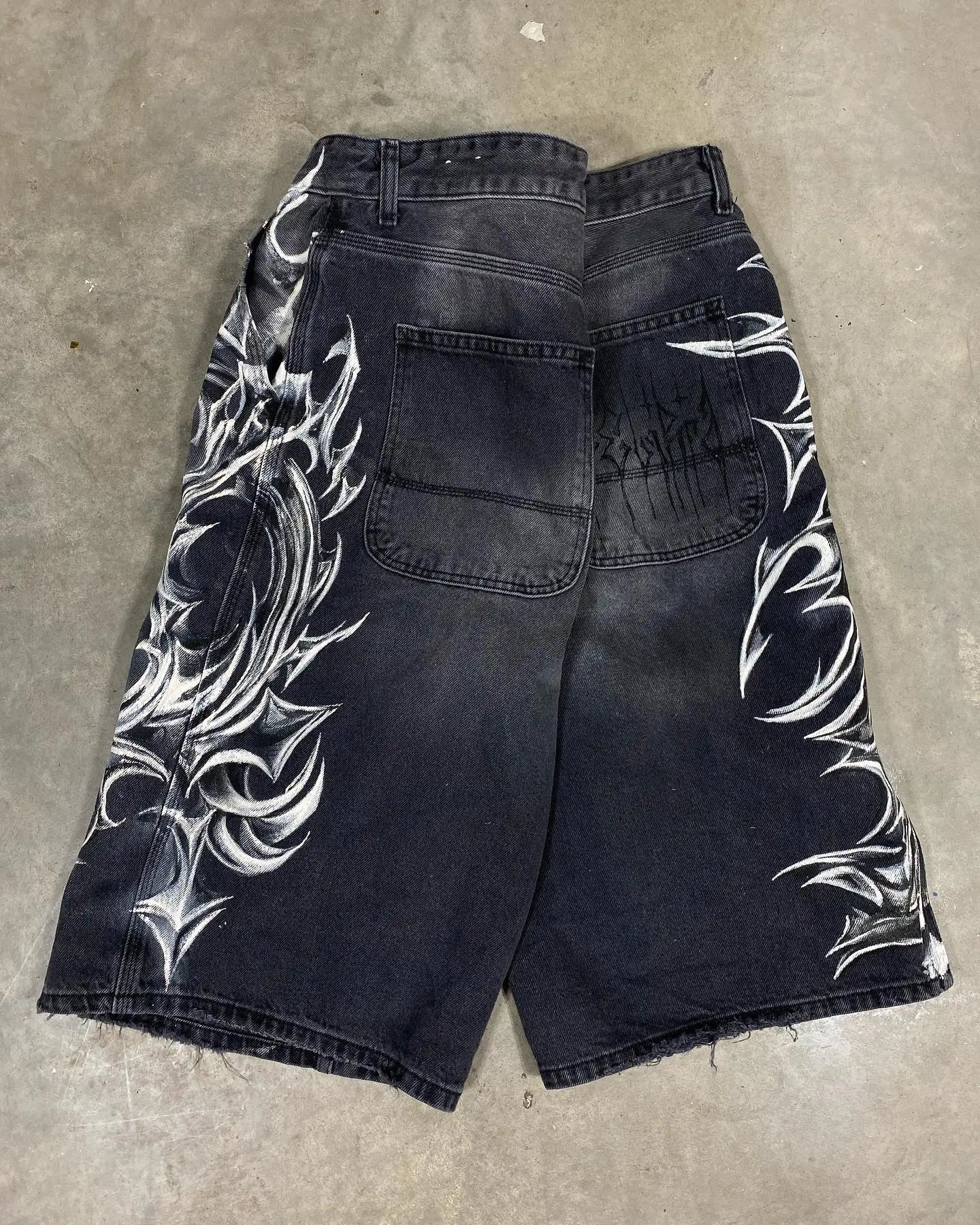 American Retro Gothic Halloween Geometry Graffiti Print Denim Shorts Men Women Y2k Low Waist Baggy Knee Length Jeans Jorts Short