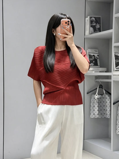 Miyake Pleated Top 2026 New Round Neck Short Sleeve Batwing T-Shirt Women Summer Lightweight Vacation Travel Women's Clothing