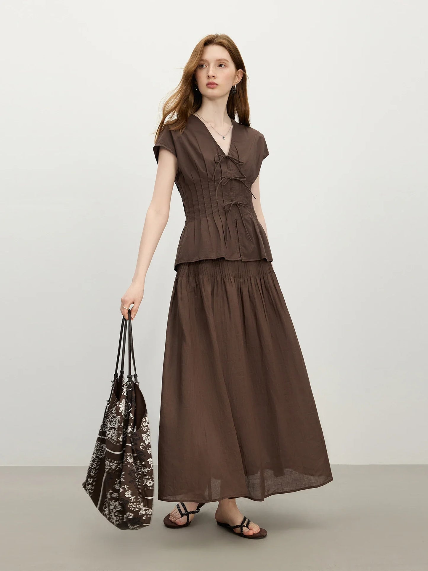 2025 Summer Women's Modern Bow-Tie V-Neck Blouse - Contoured Waist & Dolman Sleeve for Chic Occasions 25FS12737