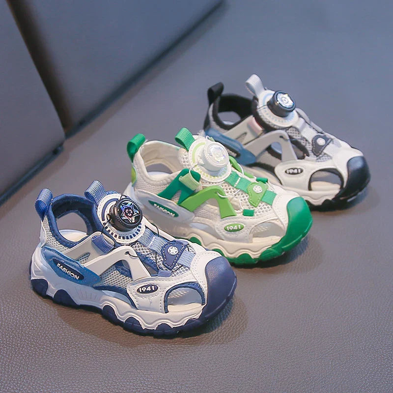 Lightweight Kids Shoes Children Girls Boys Sandals Children Beach Sandals New Non-slip Soft Bottom Breathable Boys Shoes