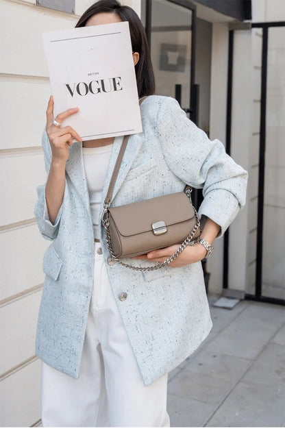 Supple Genuine Leather Women's Barrel Crossbody Bag - Commuter-Friendly Small Chain Strap Shoulder Bag for Everyday Chic