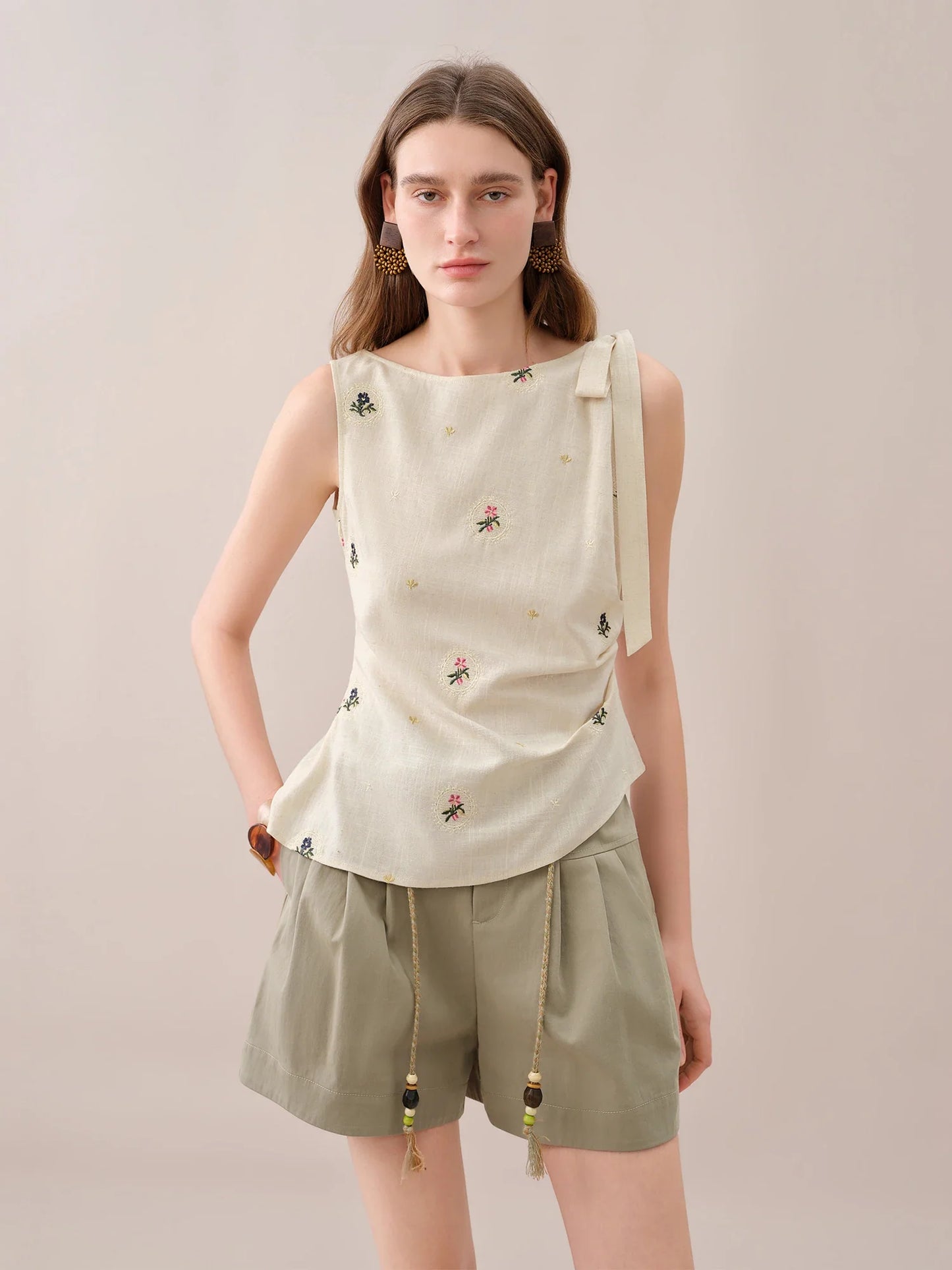 Fashionable Embroidered Sleeveless Top and Tulip Skirt Elastic Waist Retro Women 2026 Summer New Arrival Set