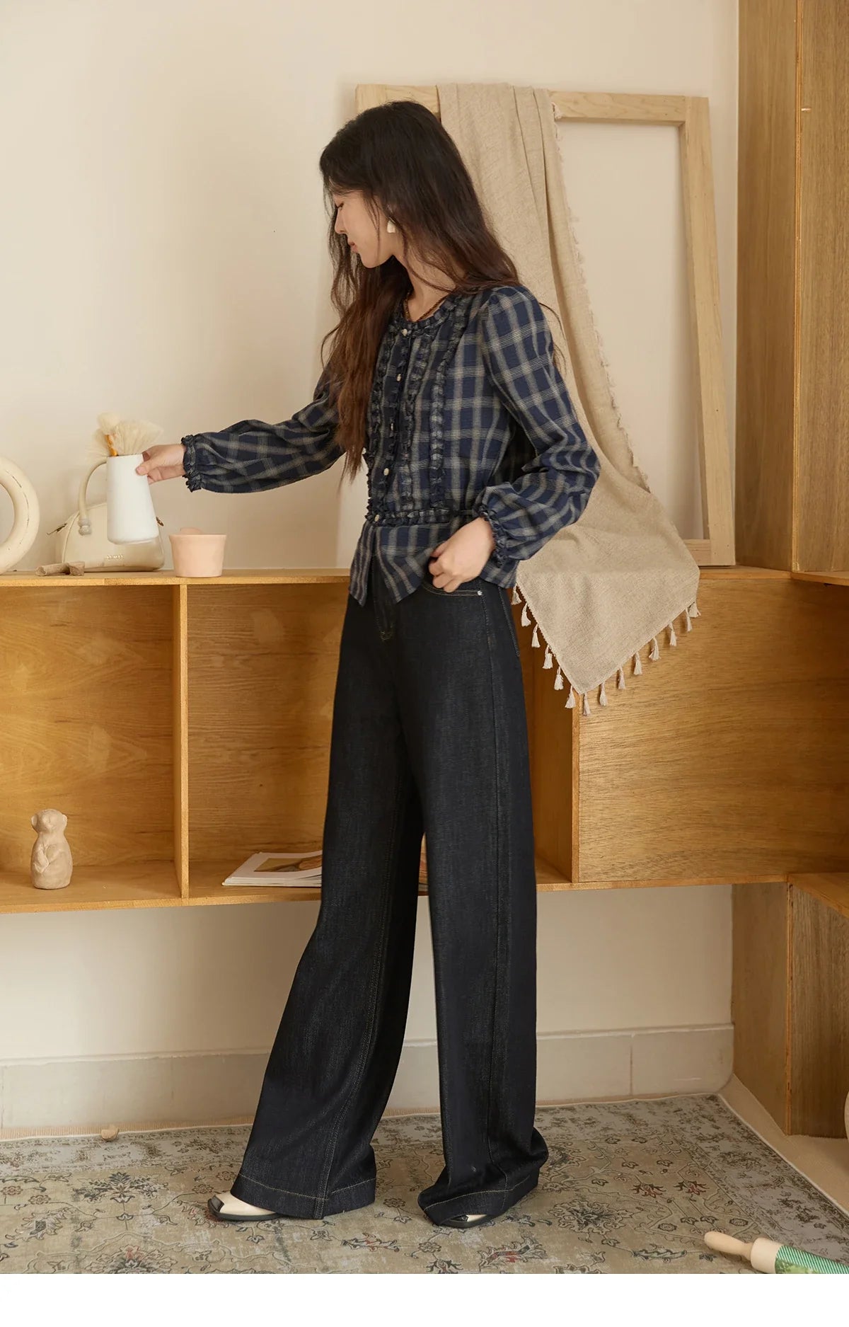 Women's Vintage Blue Plaid Shirt 2025 Autumn New Elegant Luxury Loose Waist Shirts Round Neck Long Sleeved Top MXE45X2480