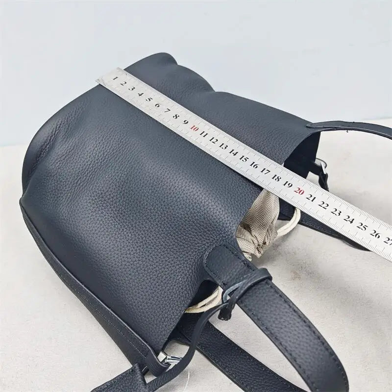 Top Layer Cowhide Leather Handbag European Sle Buet Bag Fre Vegetable Basket Ladies Handbag Soft Handle Casual Faion