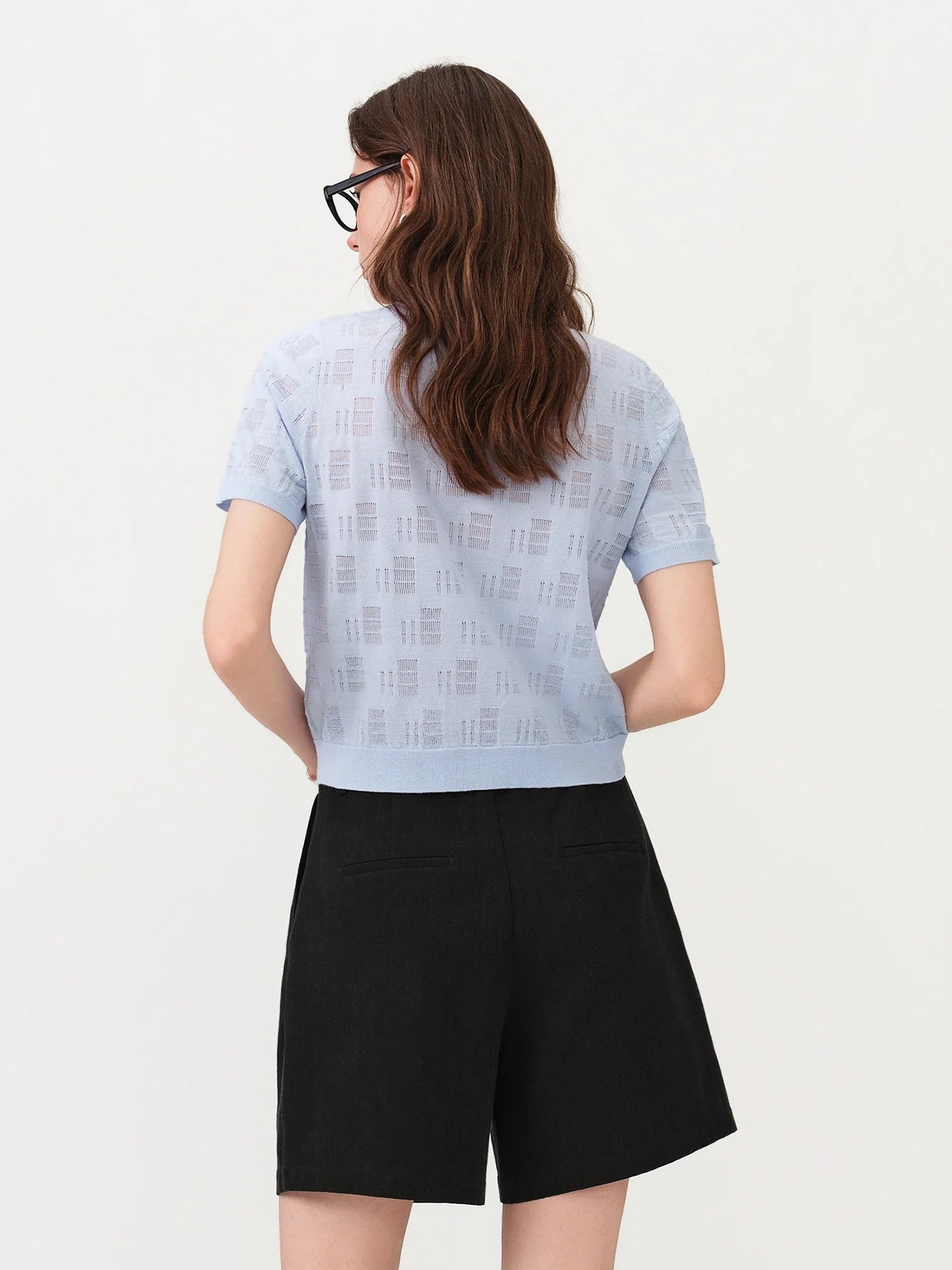 2026 Summer Women's Textured Cut-out Round Neck Short Sleeve Knit Top Soft Lightweight Breathable Blouse Elegant Style