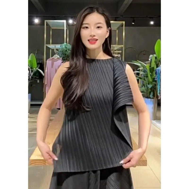 Sleeveless T-shirt Miyake Pleated Summer New Round Neck Slim Thin Versatile Irregular Women's Undershirt Tops Multiple Ways Wear
