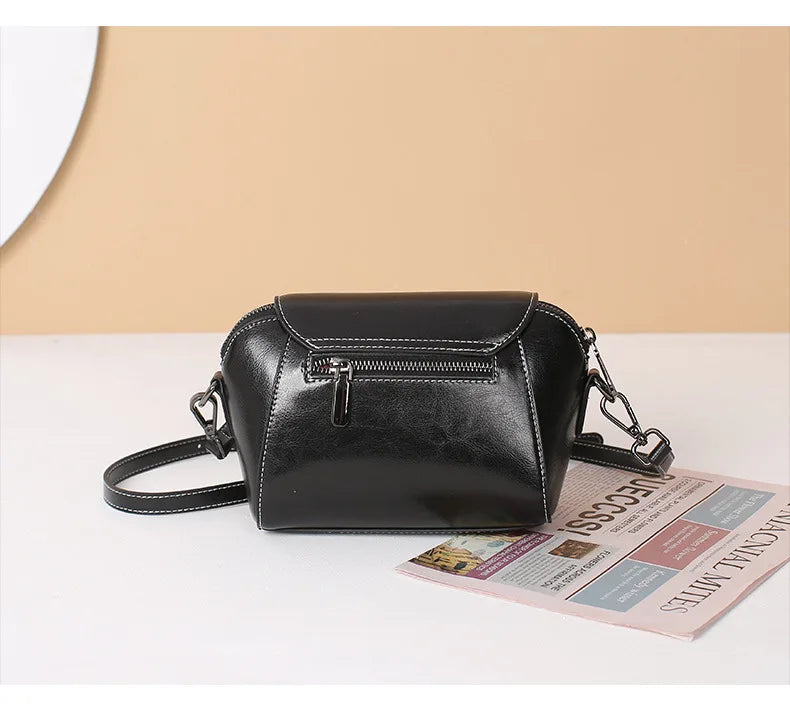 Oil Wax Cowhide Leather Cross Body Small Bag for Women Fashionable and Versatile Shoulder Shell Hand Bag Ladies Casual Phone Bag