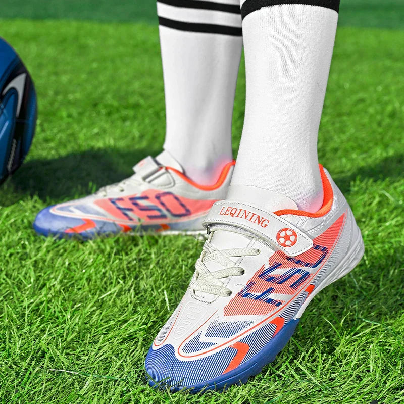 New Kid Match Boys Football Boots Professional Non-Slip Sneakers Match Soccer Shoes Sports Shoes Outdoor Comfortable Unisex