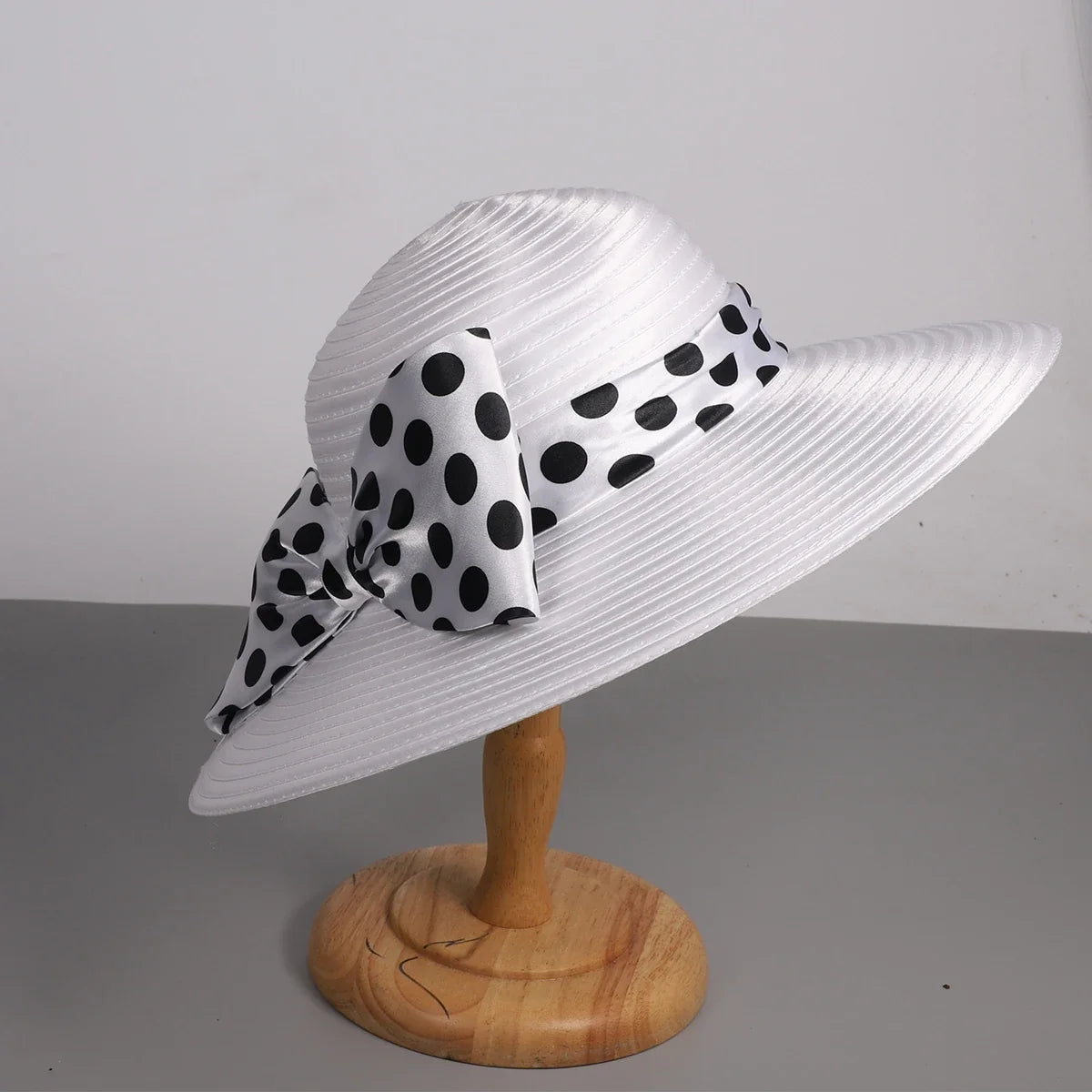 Elegant Women Wide Brim Rose Black Patchwork Polka Dots Kentucky Hat For Wedding Party Hat Big Bowknot Fedora Beach Cap