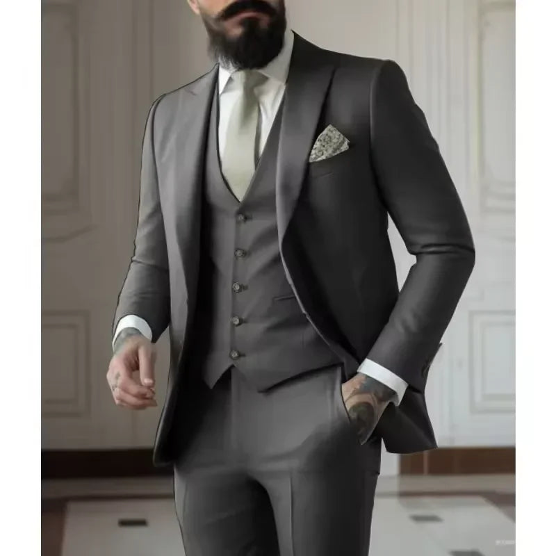 Classy Men Suits 3 Pieces Light Green Peak Lapel Jacket Vest Pants Classic Set for Wedding Groom Wedding Business Events Dress