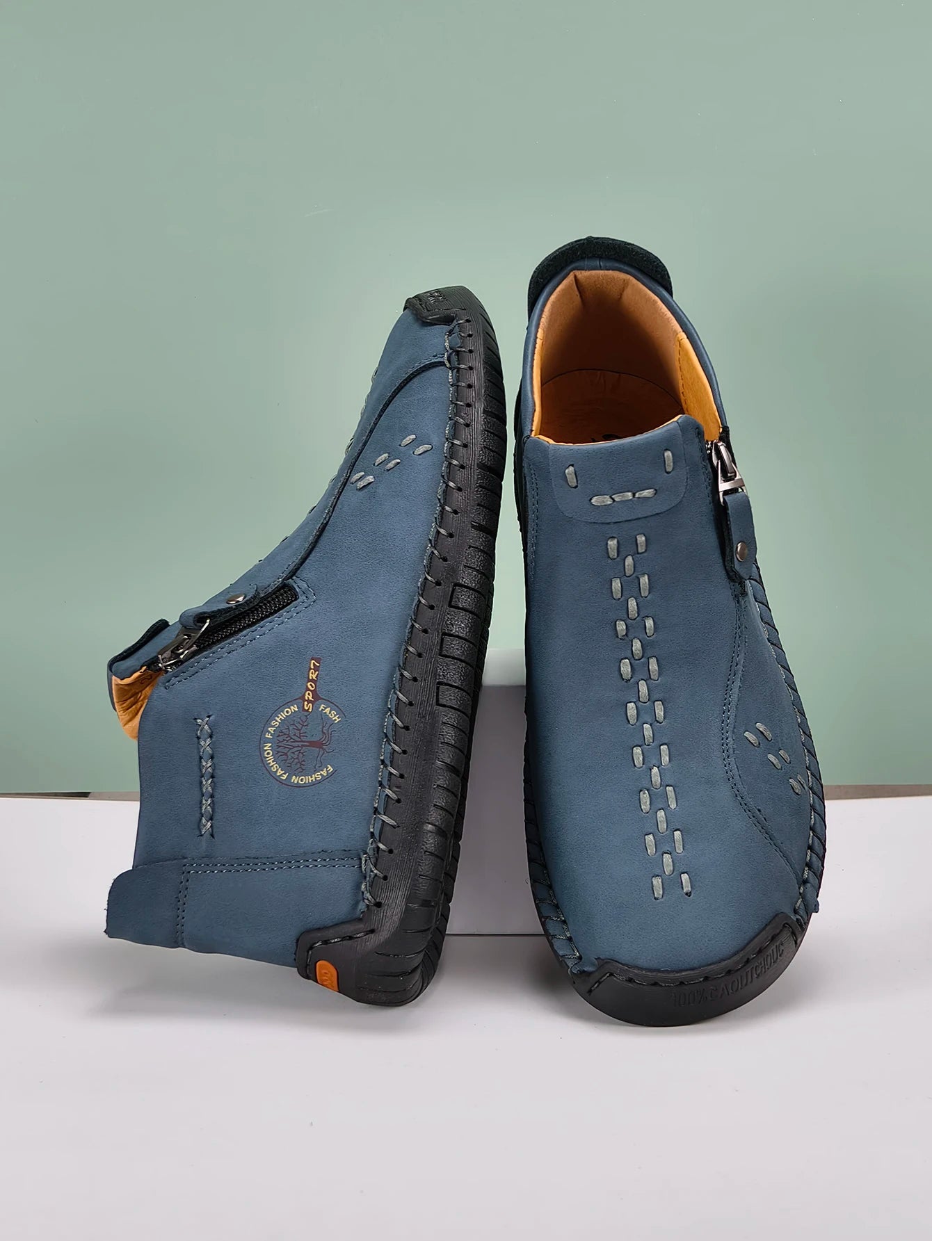 New Classic Handmade Leather Men Shoes Zipper Design Outdoor Sneakers Slip On Breathable Casual Shoes Leather Men Ankle Boots