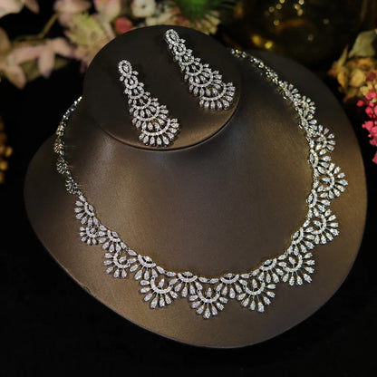 Luxury Shiny CZ Zircon Hollowed-out Shape Wedding Banquet Necklace Pageant Bridal Jewelry Sets for Women X0617
