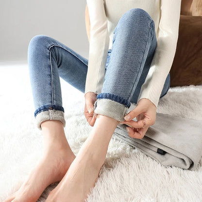 Women Thermal Jeans Winter Snow Warm Thickened Fleece Stretch Skinny Pencil Pants Fashion Korean Slim Fit Velvet Plush Pants