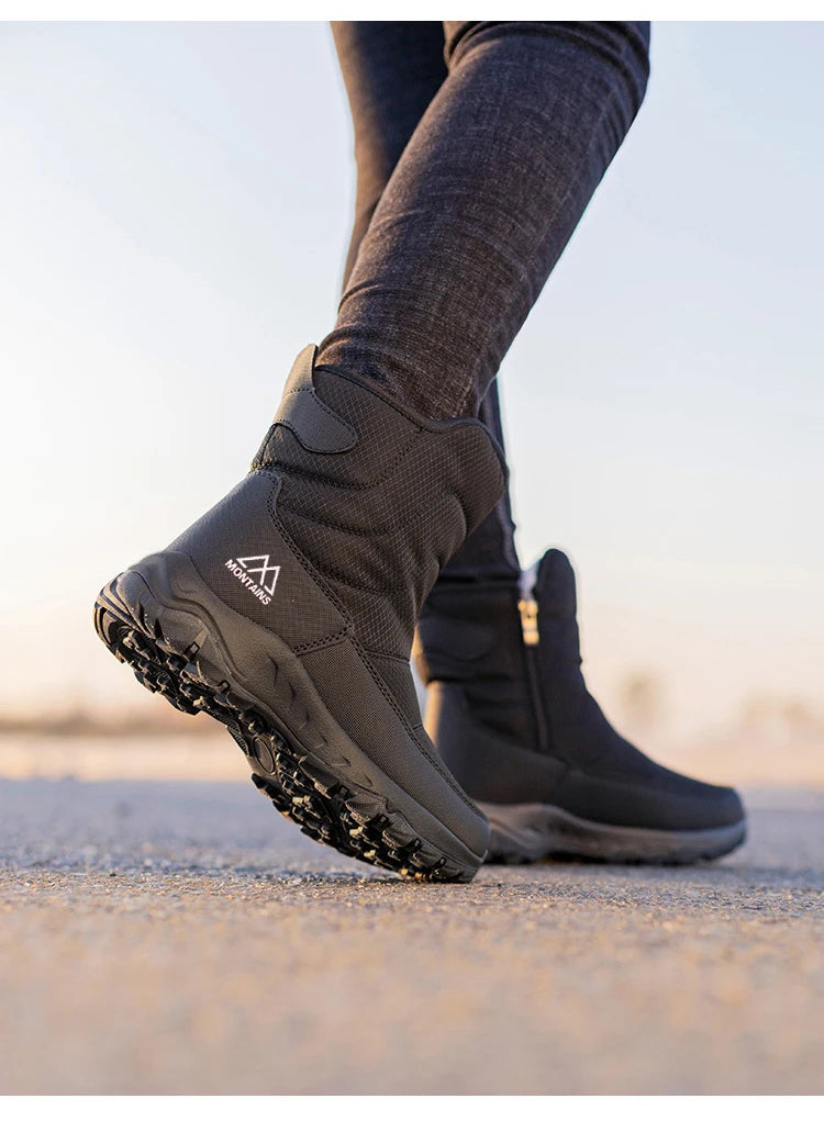 Winter New Thick Short Tube Cotton Boots Anti Slip Casual Men Snow Boots Plush Outdoor Hiking Shoes