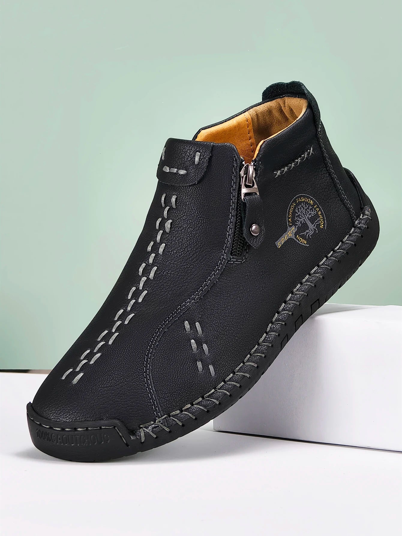 New Classic Handmade Leather Men Shoes Zipper Design Outdoor Sneakers Slip On Breathable Casual Shoes Leather Men Ankle Boots