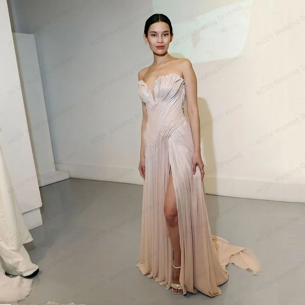 Pleated White Wedding Dress 2026 Strapless A Line Slit Shiny Bridal Gown With Train vestido de noivas para casamento Customized