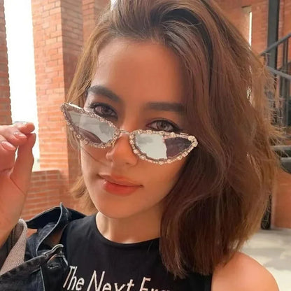 Luxury Crystal Women Cat Eye Sunglasses Female Diamond Trending Metal Frame Sun Glasses Driving Eyeglasses Uv400 Gafas De Sol