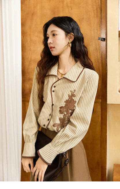 Khaki Brushed Striped Shirt 2025 Autumn Vintage Lace Embroidered Long Sleeved Shirts Asymmetric Placket Top MXE45C2402