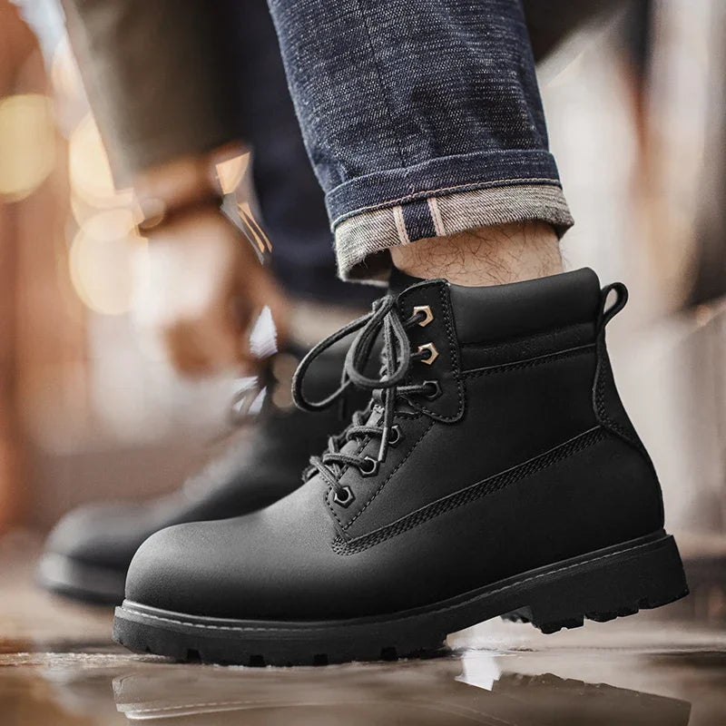 Men's Versatile Black Boots Plush Lining Warmth Shoes Retro Non-Slip Thick Sole Work Boots Outdoor Casual Mid-Calf Boots