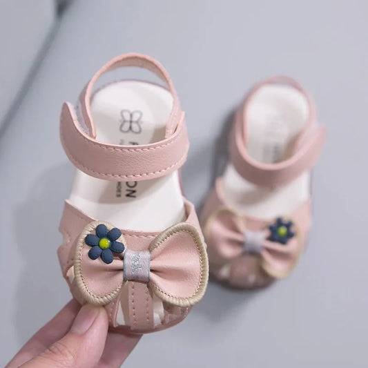 2026 New Girls Baby Soft Sole Princess Sandals Extra Soft Summer Toddler Closed Toe Fashion Walking Shoes