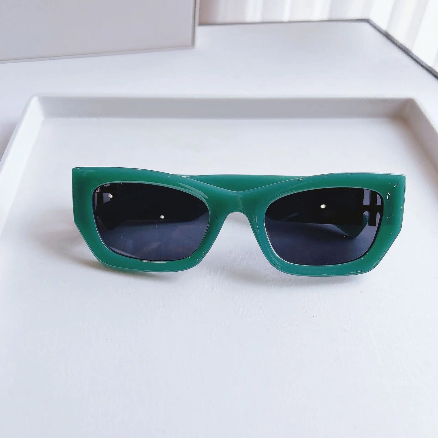 Light Luxury Designer Sun Glasses Women's Retro Polygonal Cat Eye Sunglasses for Men UV400 Personality Cool Trendy Glasses